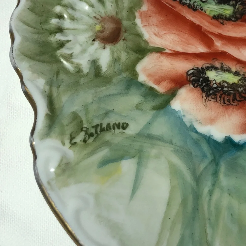 1960s HAND PAINTED FLORAL DESIGN PORCELAIN NAPPY GOLD HANDLED SERVING DISH